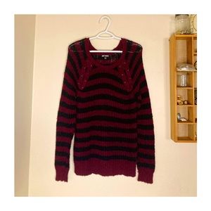 Loose fit grunge sweater